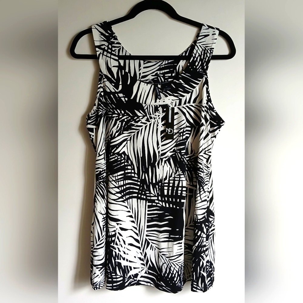 New Directions Black and White Sleeveless Tank Top Shirt Size XL